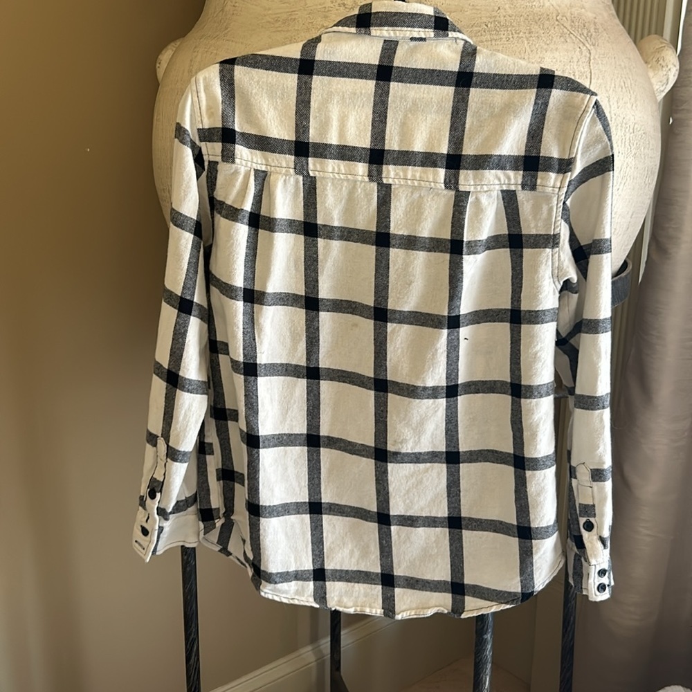 Flannel button down - Picture 4 of 4